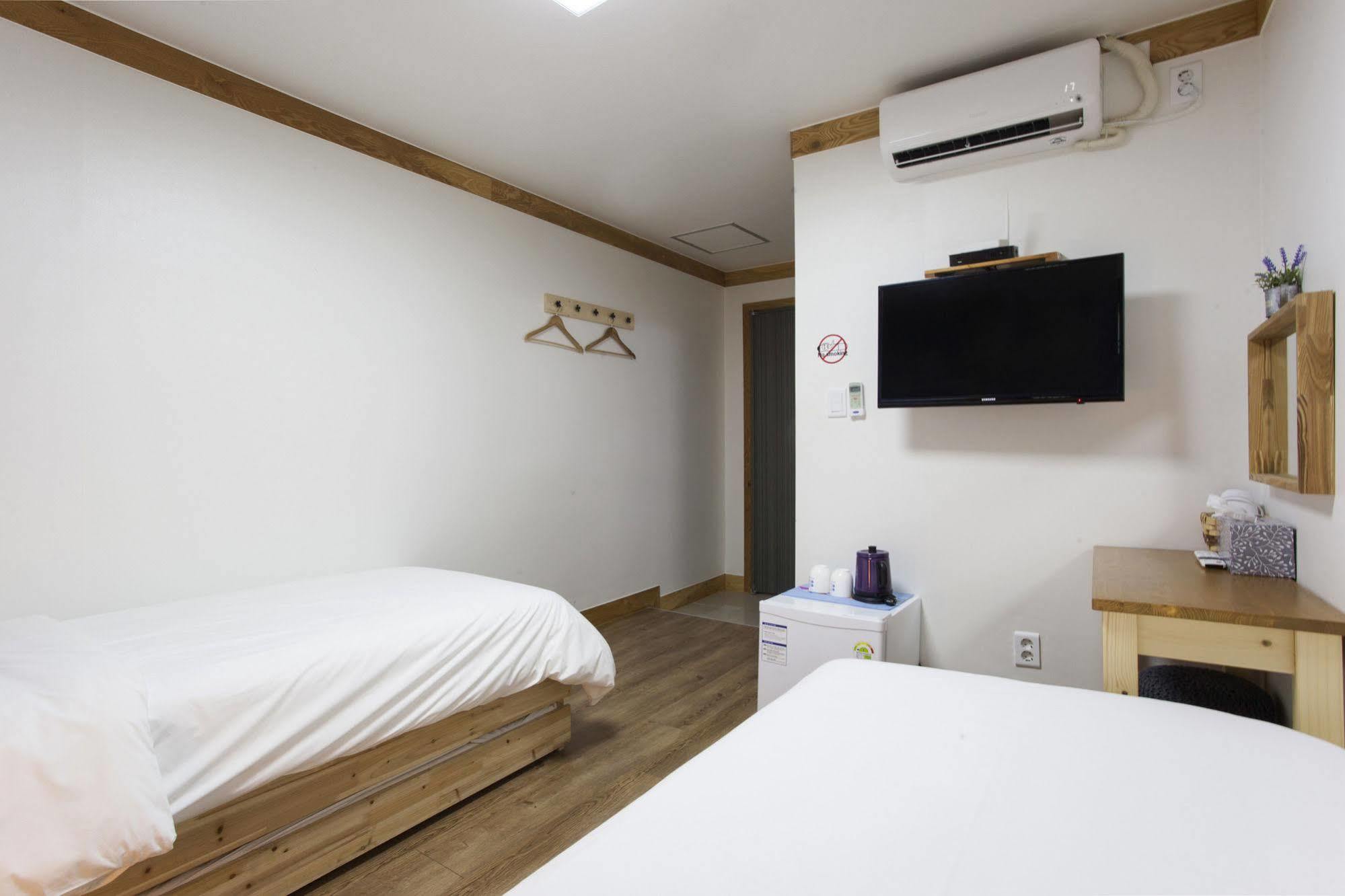 Mini Hotel Dalkom In Dongdaemun Seul Esterno foto