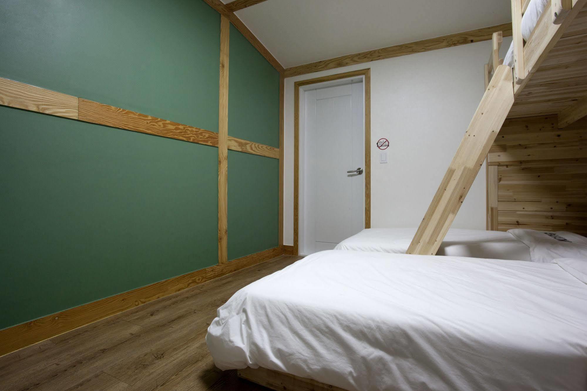 Mini Hotel Dalkom In Dongdaemun Seul Esterno foto