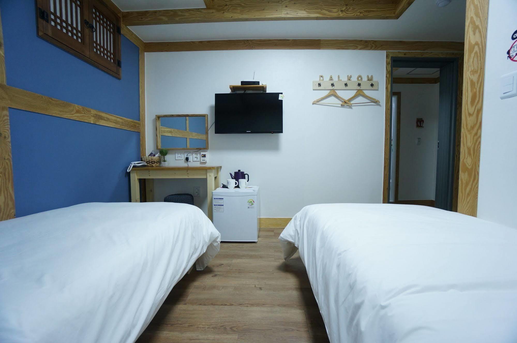 Mini Hotel Dalkom In Dongdaemun Seul Esterno foto