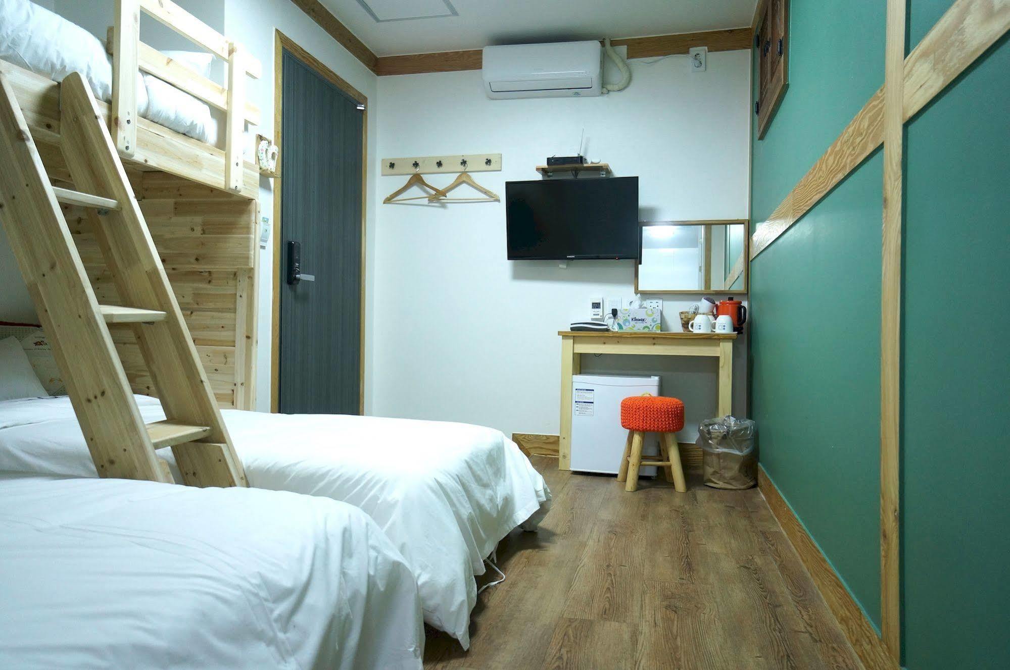 Mini Hotel Dalkom In Dongdaemun Seul Esterno foto