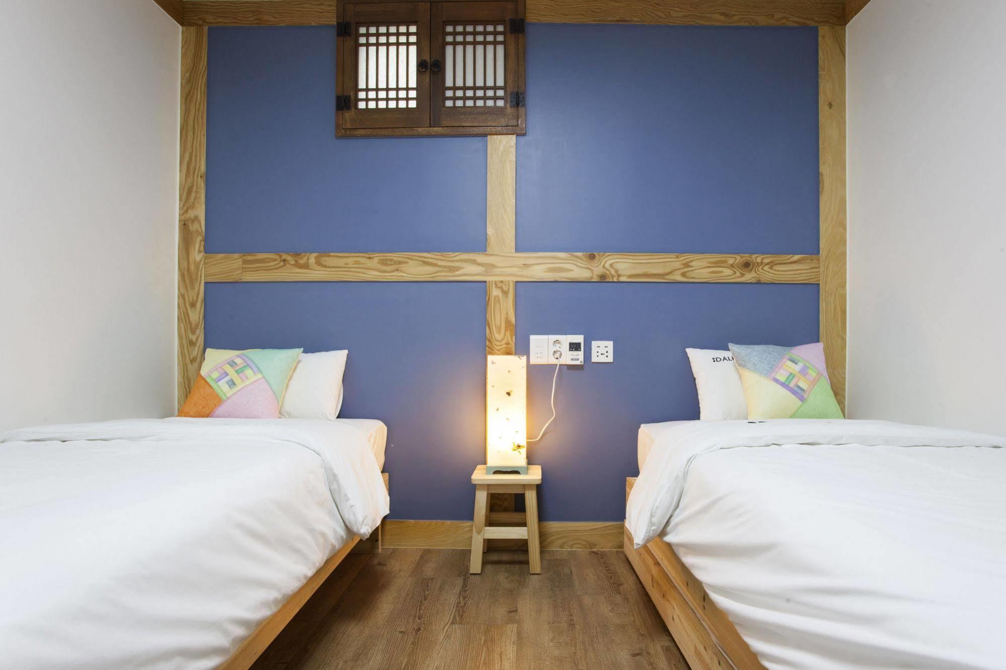 Mini Hotel Dalkom In Dongdaemun Seul Esterno foto